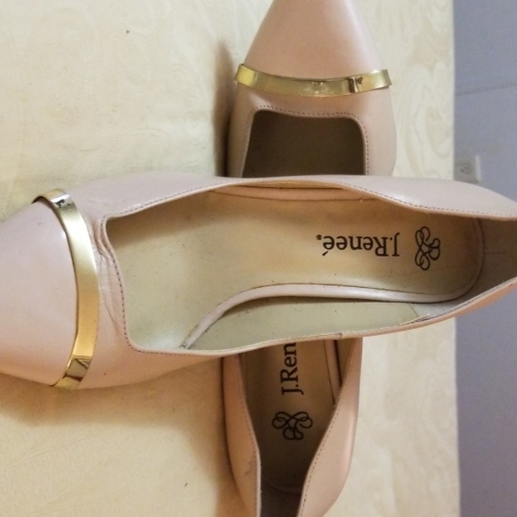 Shoes - Picture 2 of 5